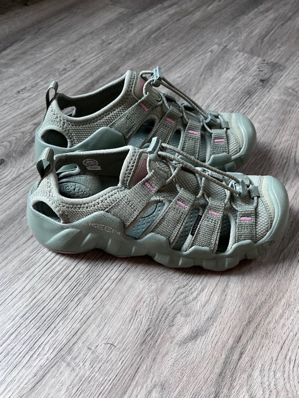 KEEN Hyperport H2 Womens 7 Sandals Monochrome Lily pad Waterproof Outdoor